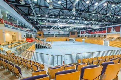 La sala e le tribune della Mubadala Arena. Foto d’archivio del gestore IVI.